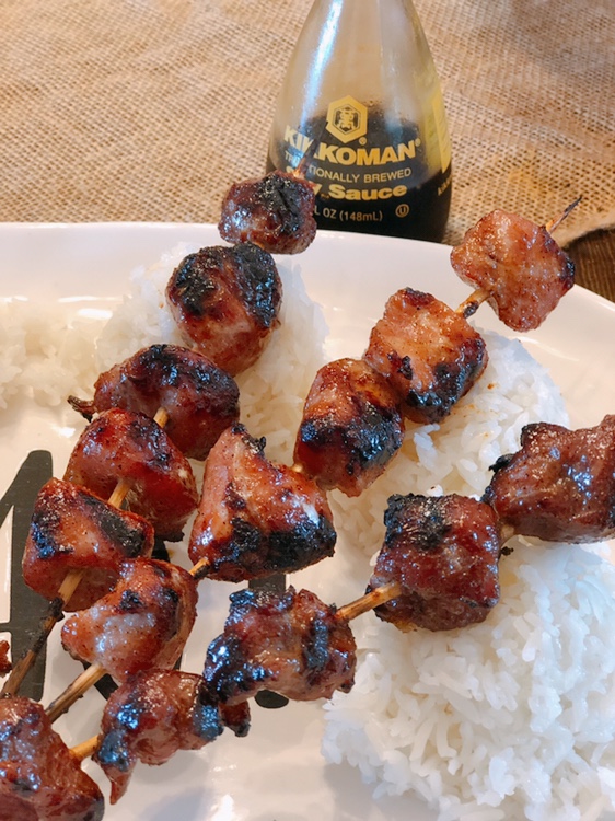 County Fair Pork Kabobs from Farmwife Feeds, a sweet slightly spicy little bite of pork grilled to perfection. #pork #kabobs #grill