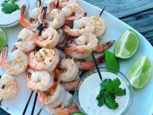 Lime Grilled Shrimp with Creamy Dipping Sauce from Farmwife Feeds is a simple grilled meal perfect for warm summer evenings. #shrimp #grill #lime