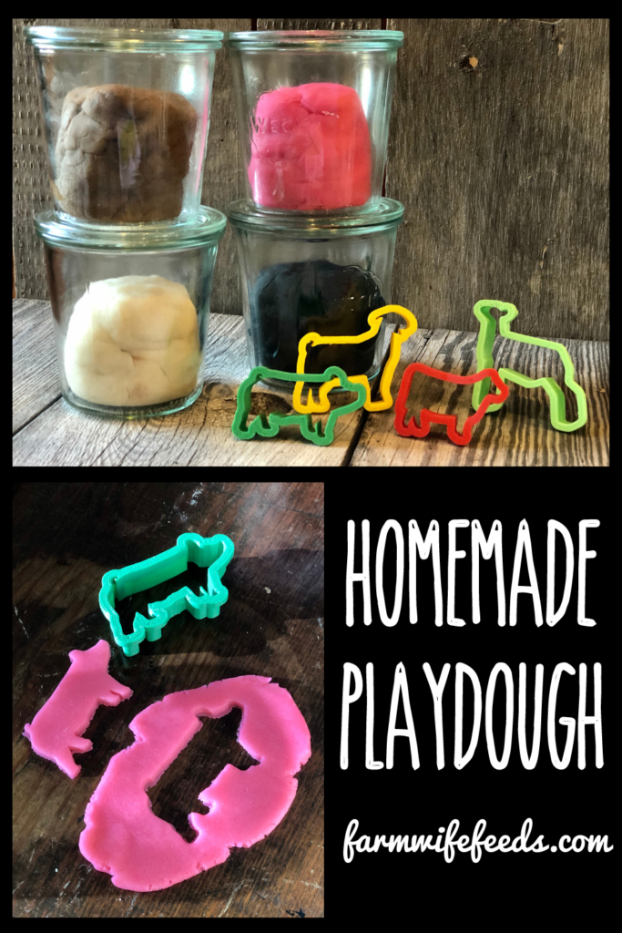 Homemade Playdough from Farmwife Feeds is an easy, fun and inexpensive treat for kids. #playdough #craft #homemade #inexpensivecraft