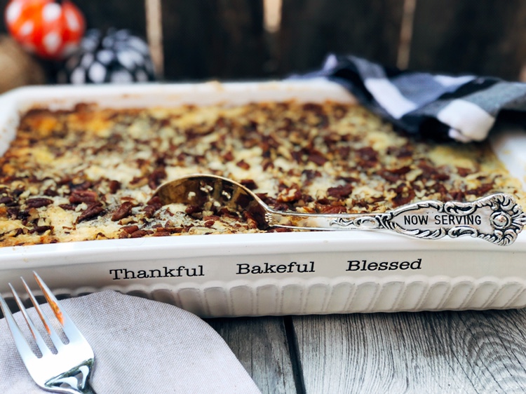 Pumpkin Pie Crunch Dessert from Farmwife Feeds is the perfect easy instead of pie dessert, pumpkie pie flavor with a cake and toasted pecan layer. #pumpkin #pumpkinpie #fall #dessert