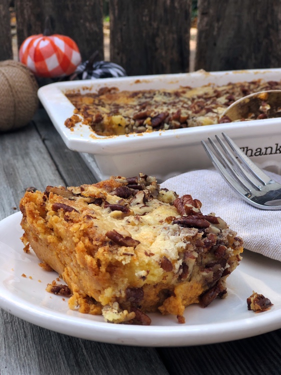 Pumpkin Pie Crunch Dessert from Farmwife Feeds is the perfect easy instead of pie dessert, pumpkie pie flavor with a cake and toasted pecan layer. #pumpkin #pumpkinpie #fall #dessert