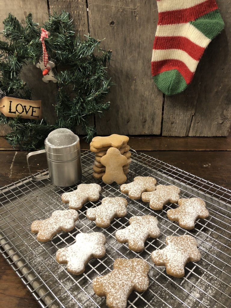 Gingerbread Cut-Out Cookies from Farmwife Feeds is a holiday classic cookie with just the right amount of spice and holds it shape while baking. #gingerbread #cookie #holidaycookie