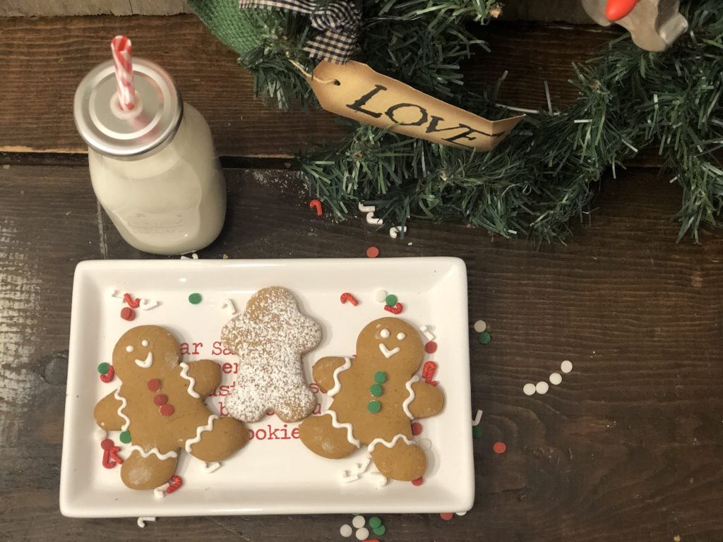Gingerbread Cut-Out Cookies from Farmwife Feeds is a holiday classic cookie with just the right amount of spice and holds it shape while baking. #gingerbread #cookie #holidaycookie