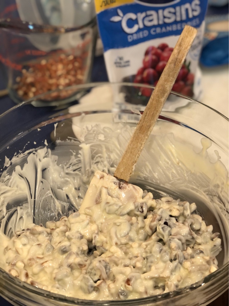 White Chocolate Cranberry Pretzel Bark from Farmwife Feeds, a simple 3 ingredient candy, easy to make and easy to share. #bark #cranberry #whitechocolate #pretzels