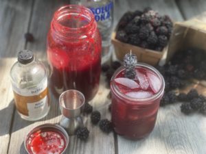 Black Widow Cocktail from Farmwife Feeds. Fresh blackberry juice and vodka make a wickedly good drink any season of the year. #cocktail #vodka #mixeddrink