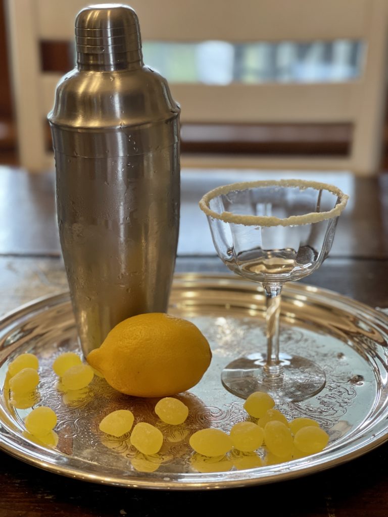 Lemon Drop Martini from Farmwife Feeds is a sweet tart decadent cocktail that's super easy to make at home. #martini #lemon #vodka #cocktail