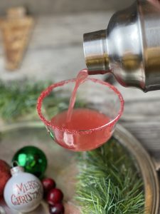 Cranberry Christmas Martini from Farmwife Feeds, 3 ingredients in a 1:1:1 ratio that is perfect for one cocktail a double or make in a punch bowl for that holiday party. #christmasdrinks #cranberry #party #martini