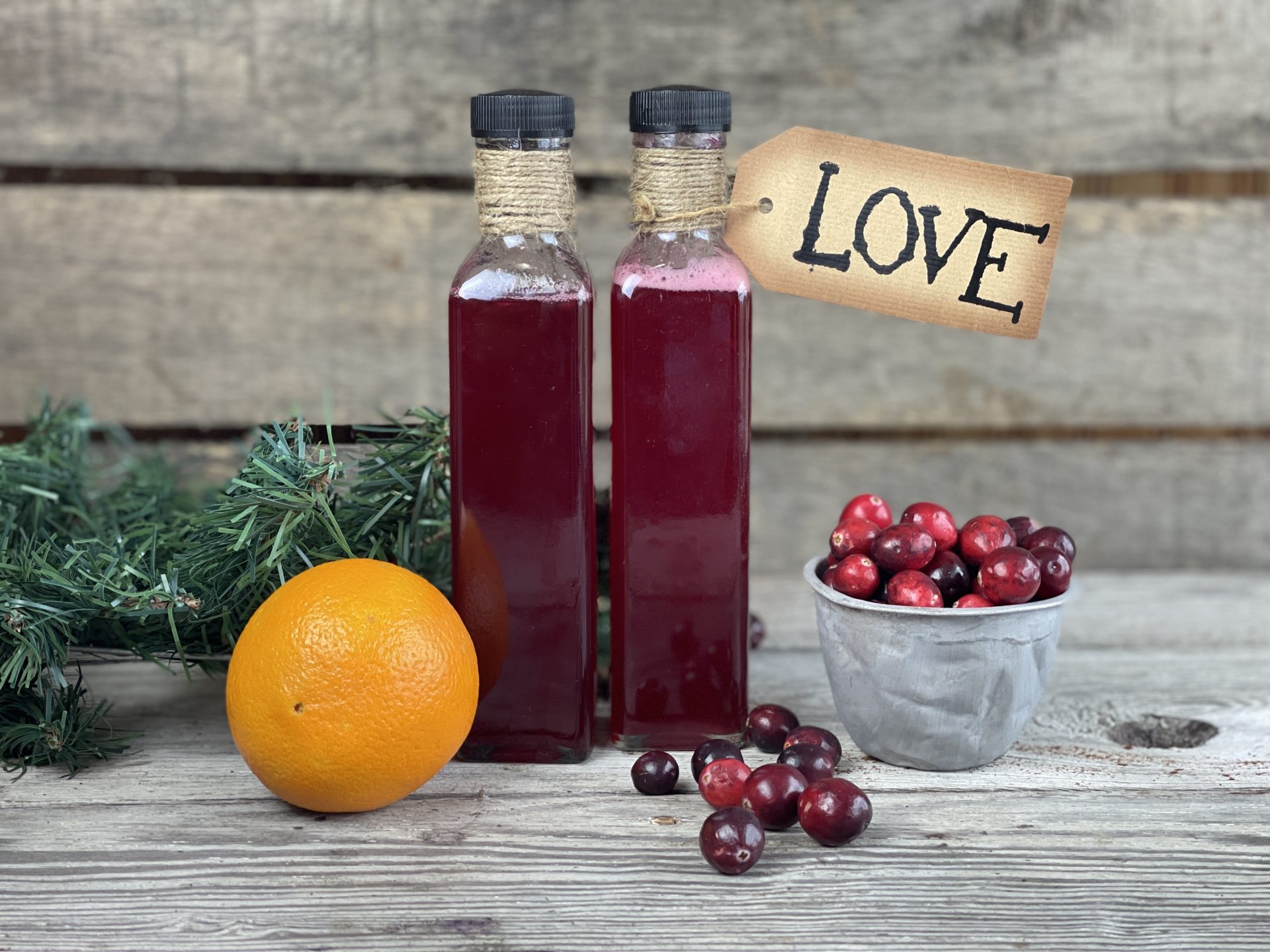 Easy Homemade Cranberry Simply Syrup from Farmwife Feeds, 3 ingredients make a great hostess gift or a holiday treat in cocktails, coffee and hot chocolate. #simplesyrup #cocktails #cranberry