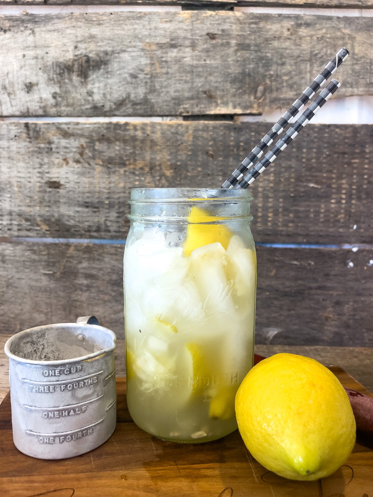 County Fair Lemon Shake-Up-image